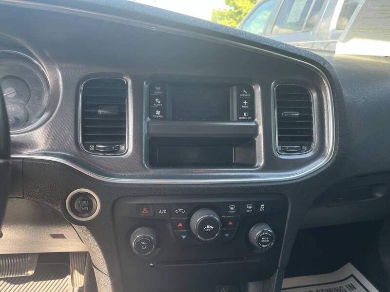 2013 Dodge Charger SE