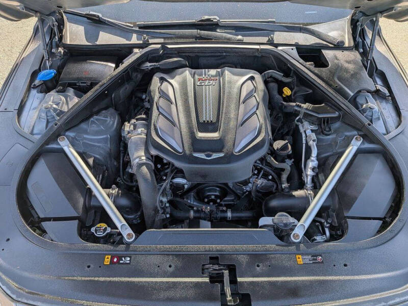 2020 Genesis G90