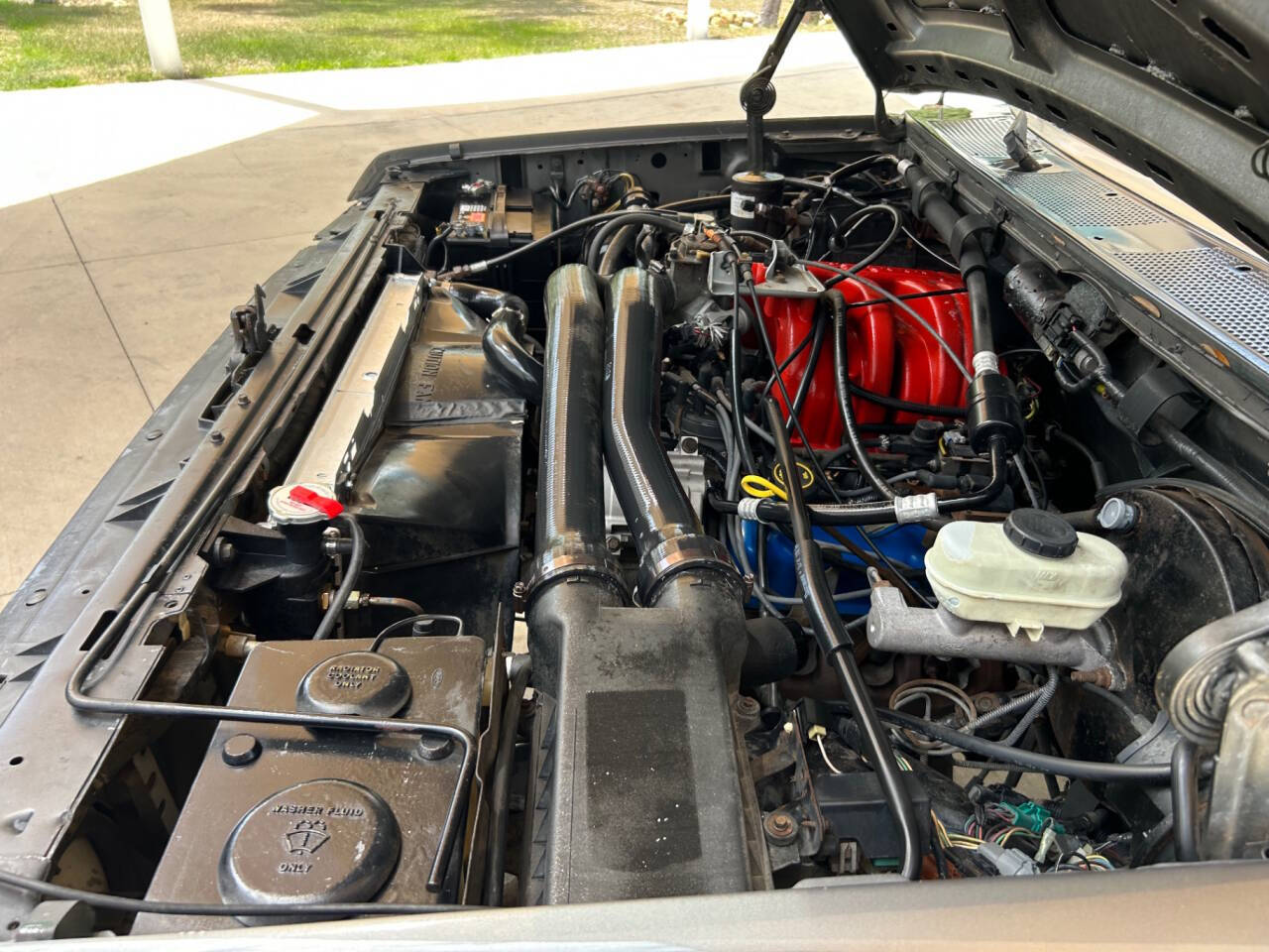 1989 Ford Bronco 36