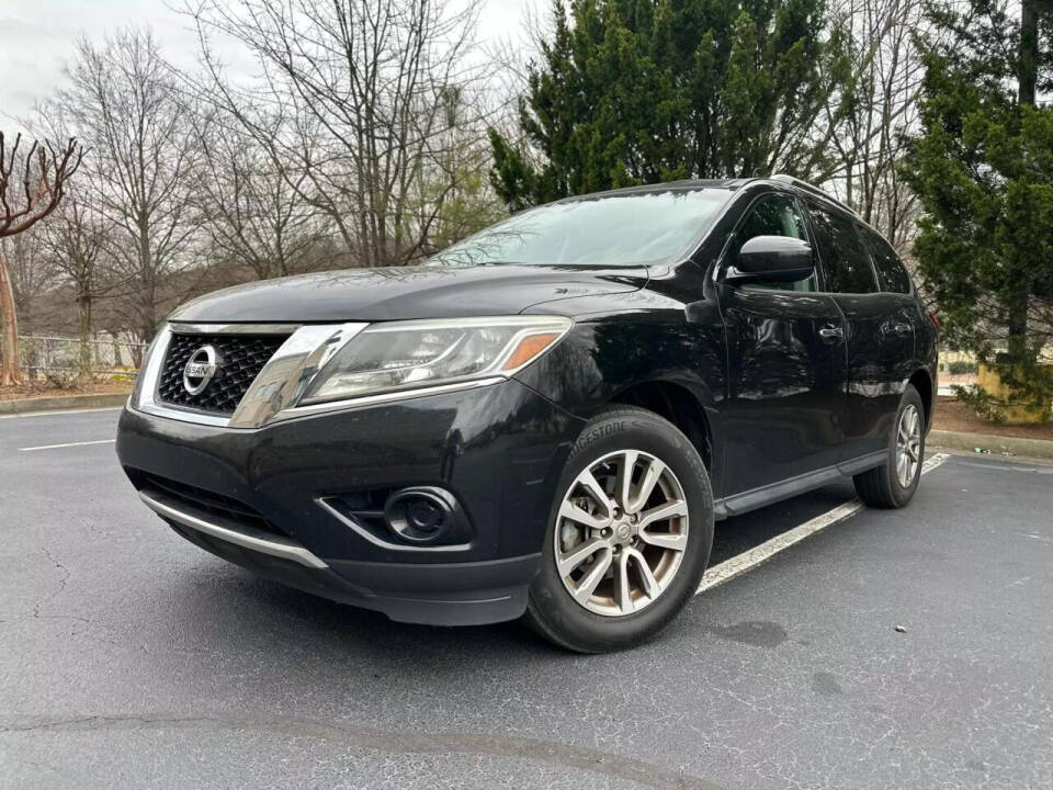 2014 Nissan Pathfinder for sale at Bingo Auto Sales LLC in Atlanta , GA