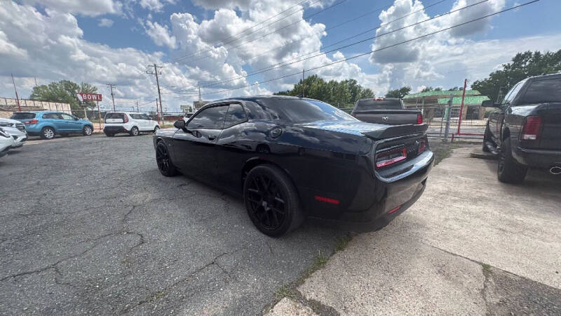 2015 Dodge Challenger R/T Plus Shaker