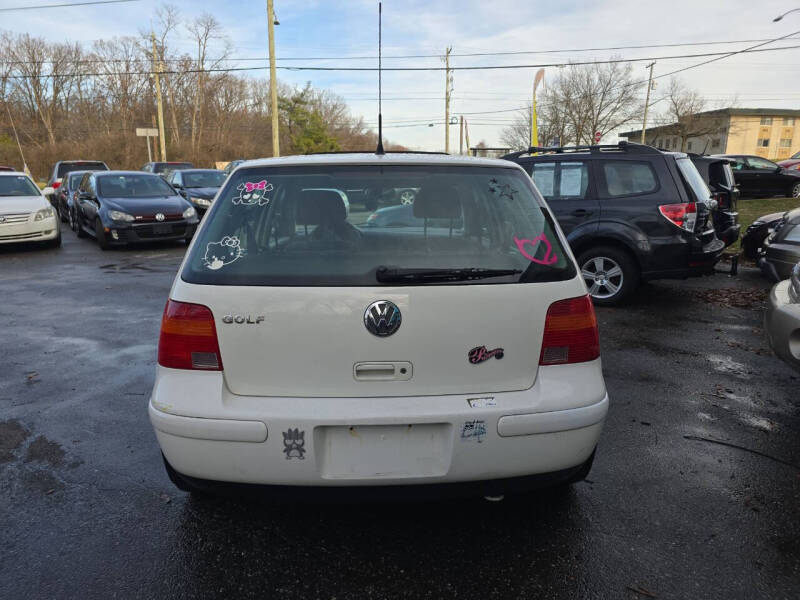 2003 Volkswagen Golf GLS photo 9