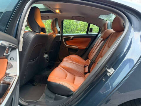 2014 Volvo S60 T5 Platinum