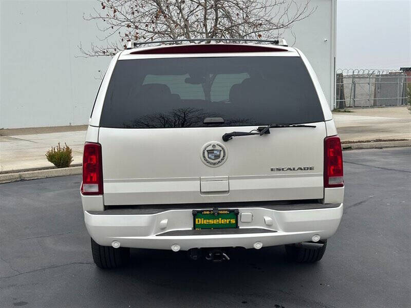 2005 Cadillac Escalade