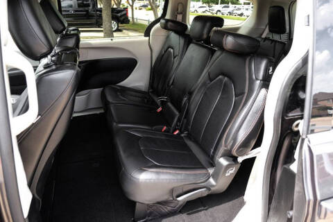 2018 Chrysler Pacifica Touring L Plus