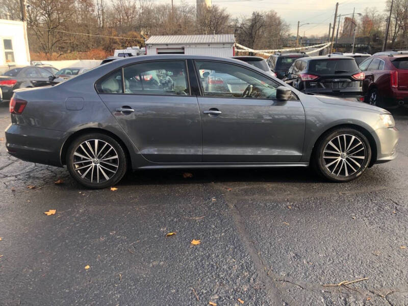 2016 Volkswagen Jetta 1.8T Sport
