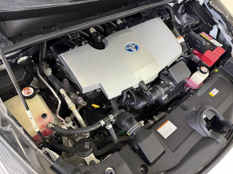 2019 Toyota Prius L Eco