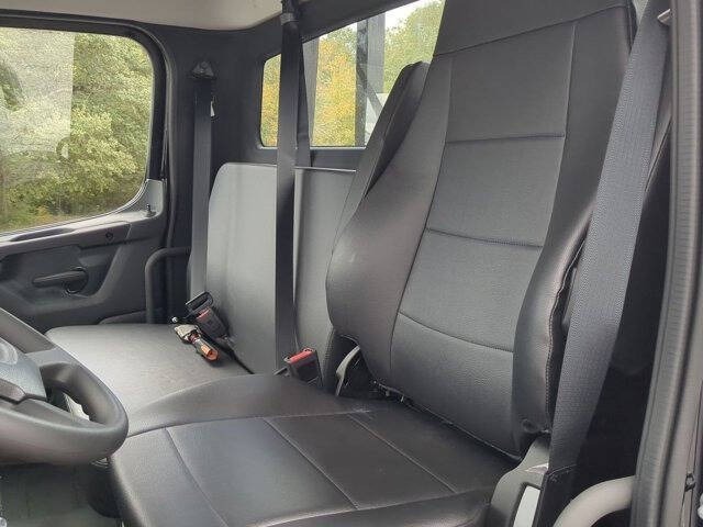 2026 Freightliner M2 with 21.5ft Chevron LCG Rollback