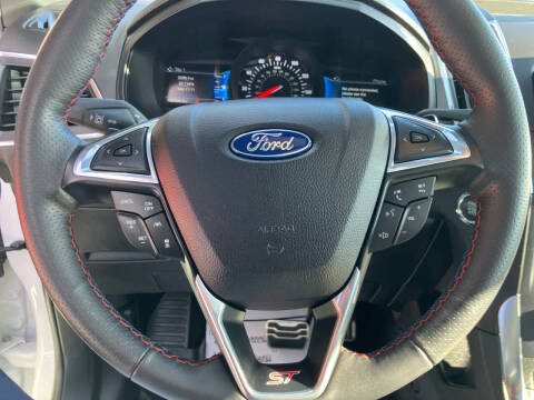 2023 Ford Edge ST