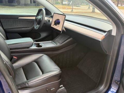 2024 Tesla Model Y Long Range