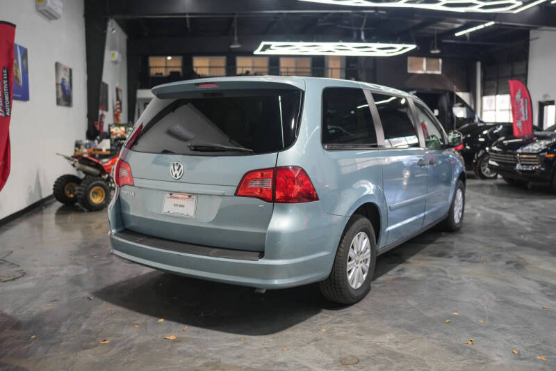 2009 Volkswagen Routan