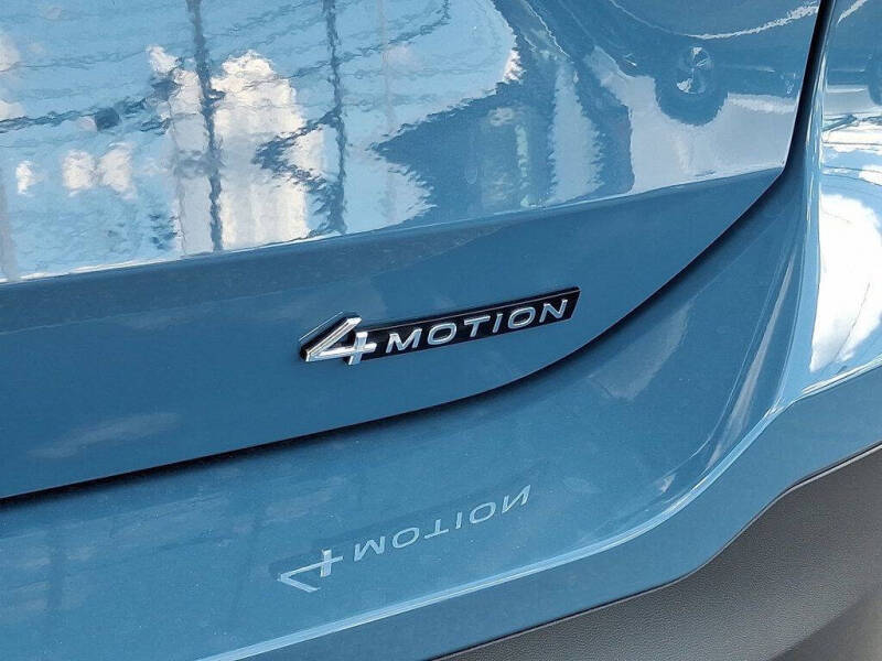 2025 Volkswagen Tiguan SE 4Motion