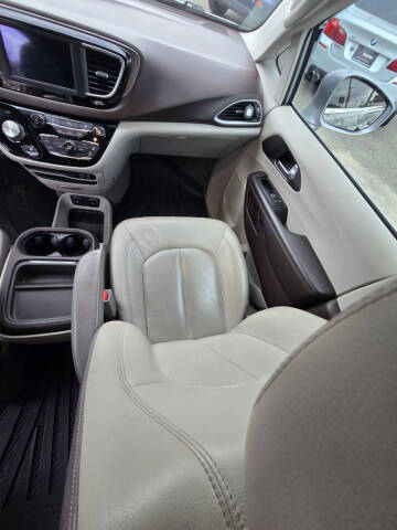 2019 Chrysler Pacifica Touring L