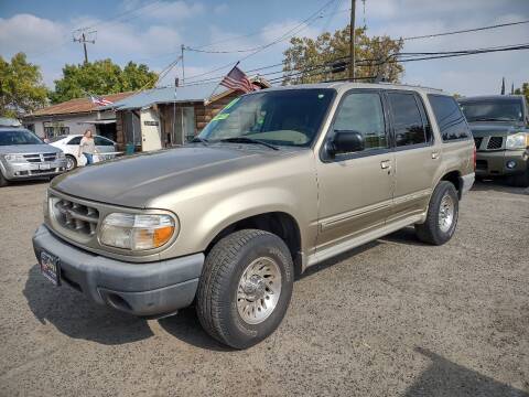 2000 Ford Explorer for sale at Larry's Auto Sales Inc. in Fresno CA
