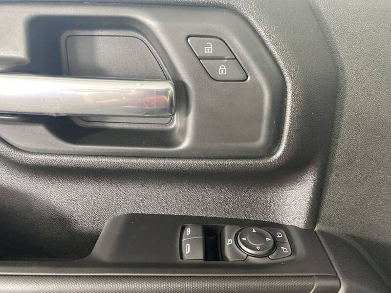 2025 GMC Sierra 2500HD Pro