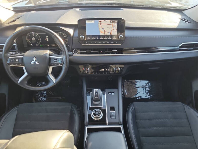 2024 Mitsubishi Outlander PHEV SE