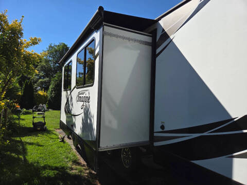 2021 Imagine  RV 32'