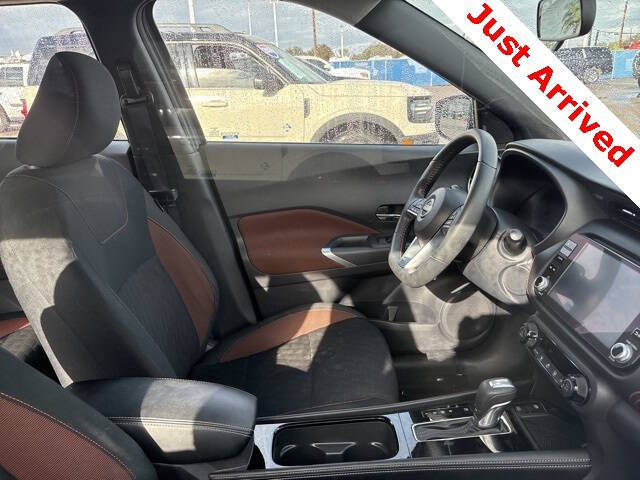 2024 Nissan Kicks SR