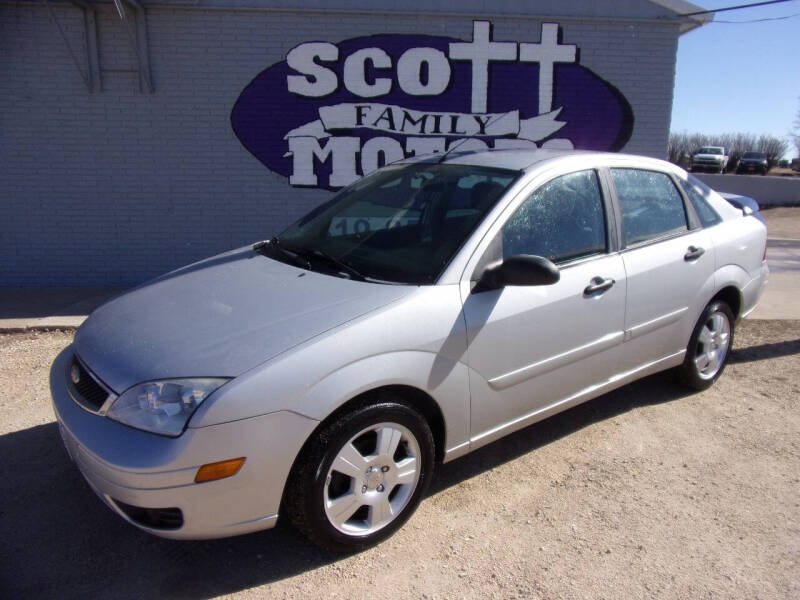 2007 Ford Focus for sale at SCOTT FAMILY MOTORS in Springville IA