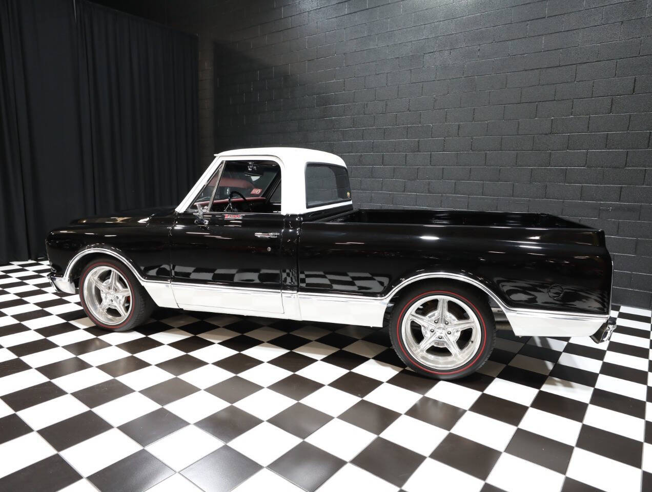 1968 Chevrolet C/K 10 Series 27