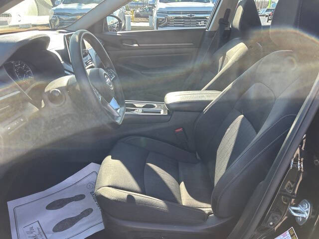 2024 Nissan Altima 2.5 SV