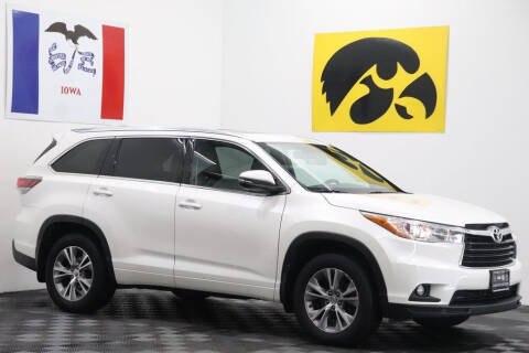 2015 Toyota Highlander for sale at Carousel Auto Group in Iowa City IA