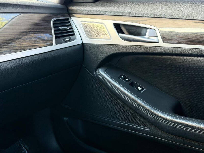 2018 Genesis G80