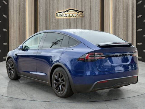 2023 Tesla Model X Standard Range