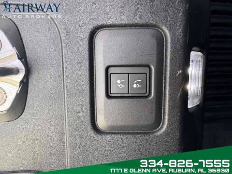 2024 Land Rover Defender 130 P400 X-Dynamic SE