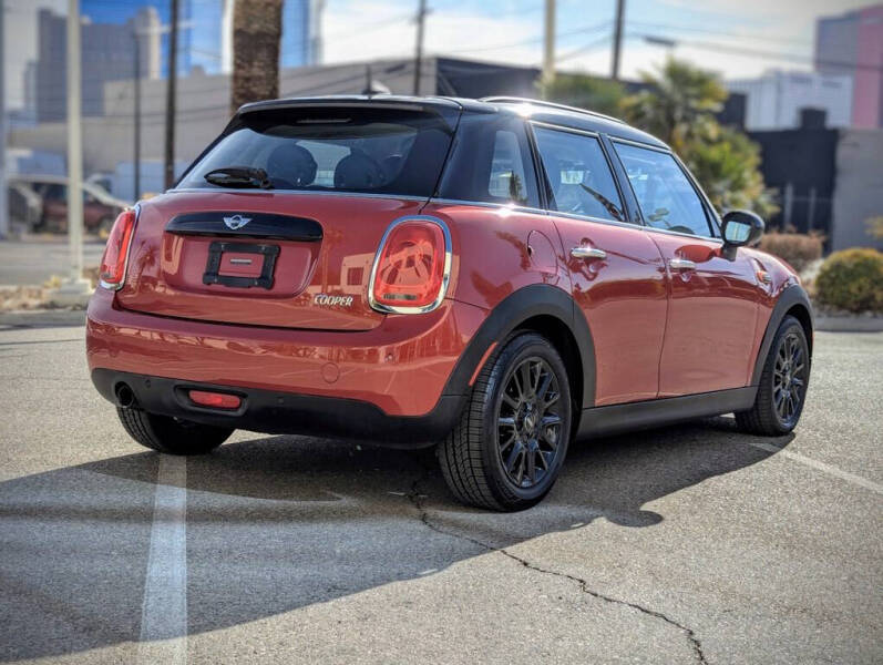 2016 MINI Cooper Base photo 3