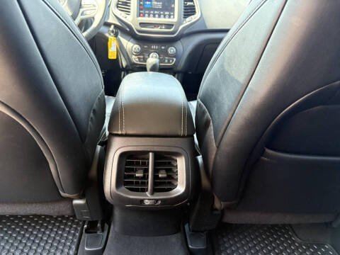 2022 Jeep Cherokee X