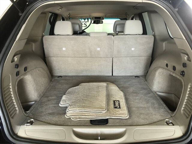 2011 Jeep Grand Cherokee Laredo