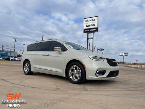 2021 Chrysler Pacifica Hybrid for sale at Seth Wadley Chevy Perry in Perry OK