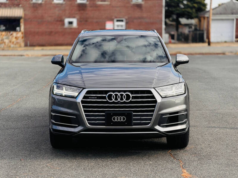 2017 Audi Q7 Premium Plus photo 2