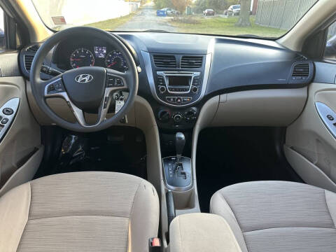 2016 Hyundai Accent SE