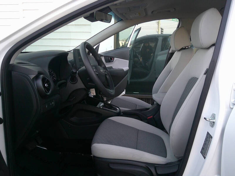 2023 Hyundai Kona SE