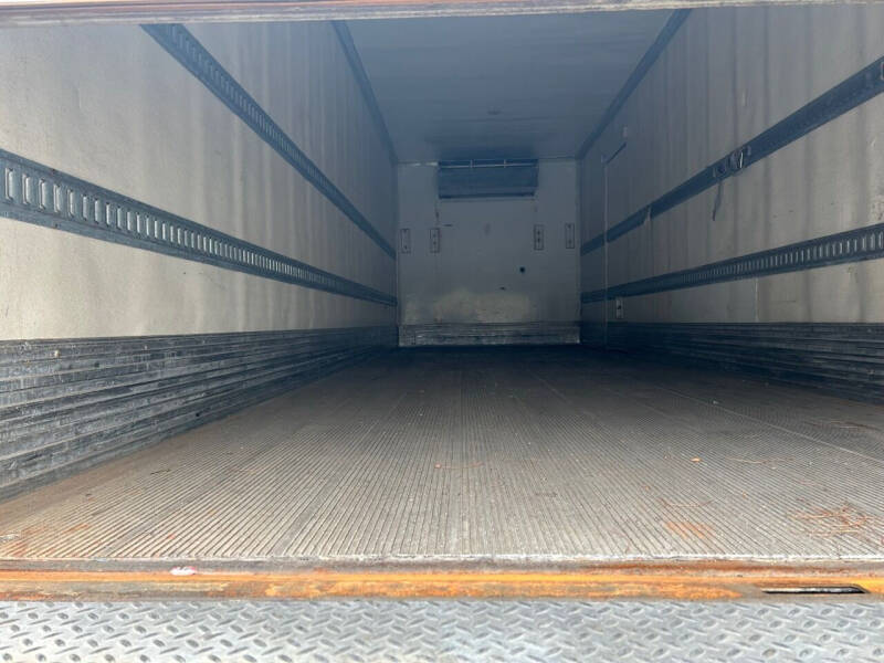 2018 Freightliner M2 106