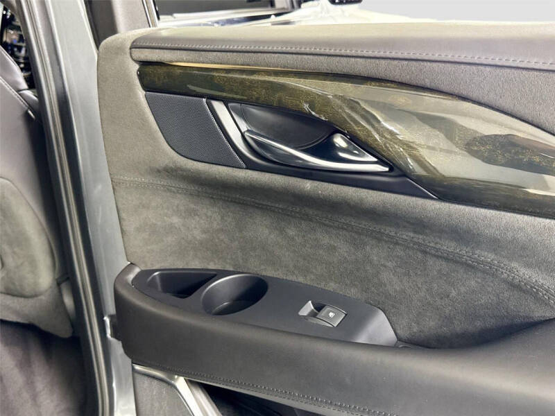 2020 Cadillac Escalade Platinum