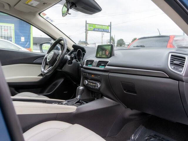 2017 Mazda MAZDA3 Grand Touring