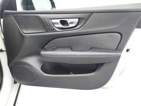 2019 Volvo S60 T6 R-Design