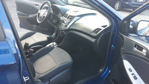 2016 Hyundai Accent SE