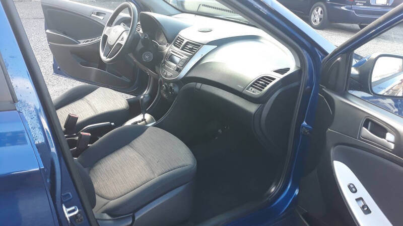 2016 Hyundai Accent SE