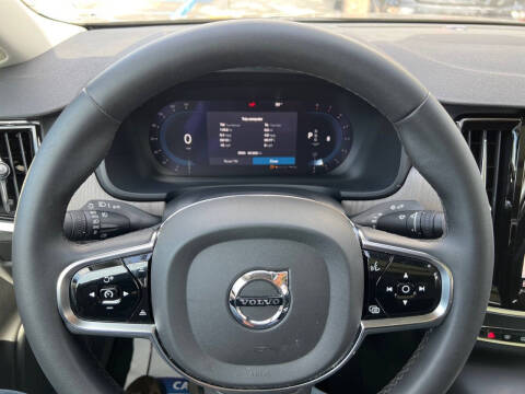 2023 Volvo S90 B6 Plus