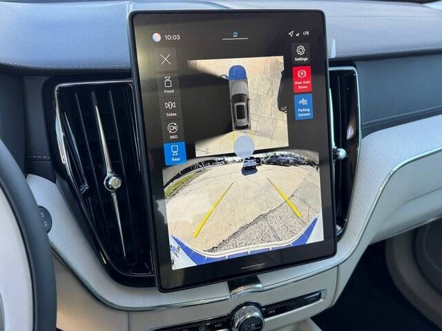 2026 Volvo XC60 B5 Ultra