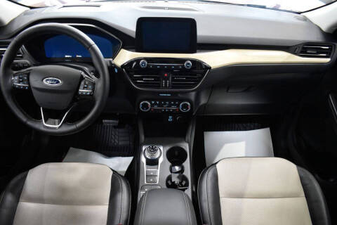2021 Ford Escape Titanium