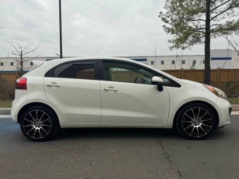 2012 Kia Rio 5-Door LX