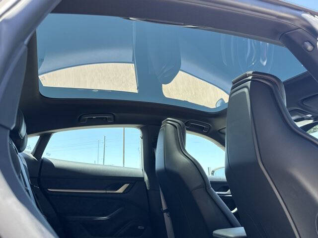 2025 Porsche Taycan 4S