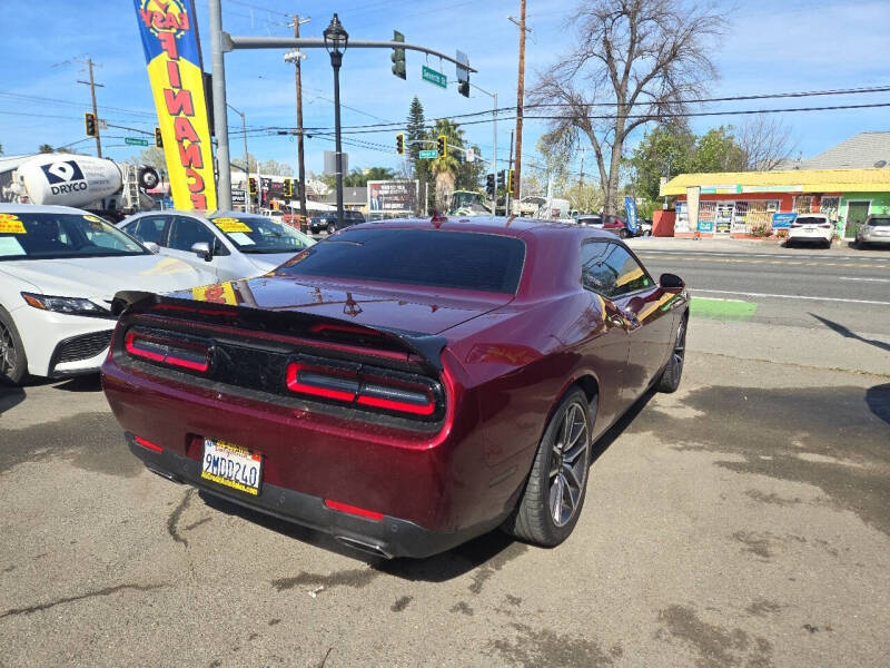 2023 Dodge Challenger GT