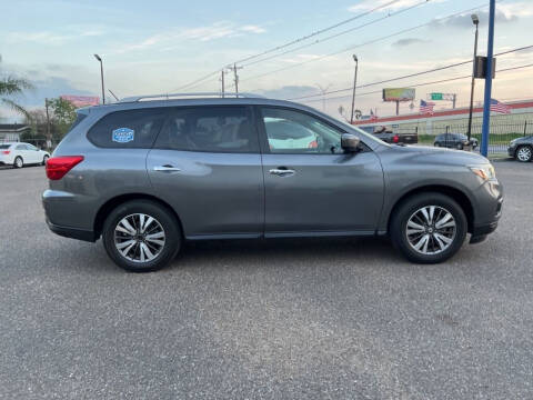 2017 Nissan Pathfinder for sale at South Texas Auto Center in San Benito TX