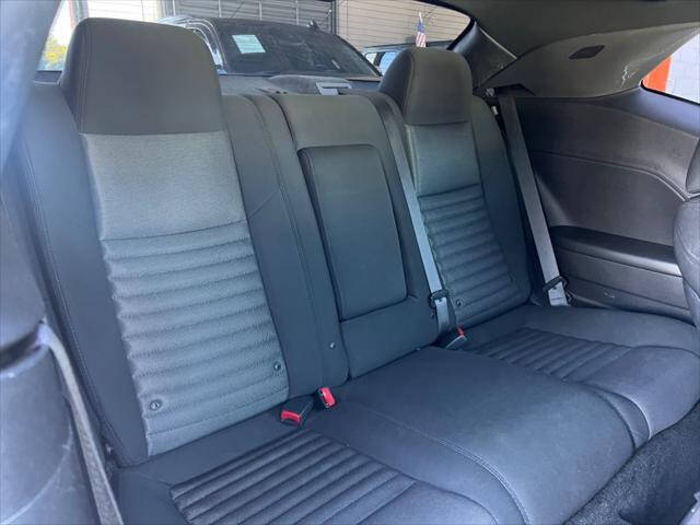2014 Dodge Challenger Coupe - $18,497